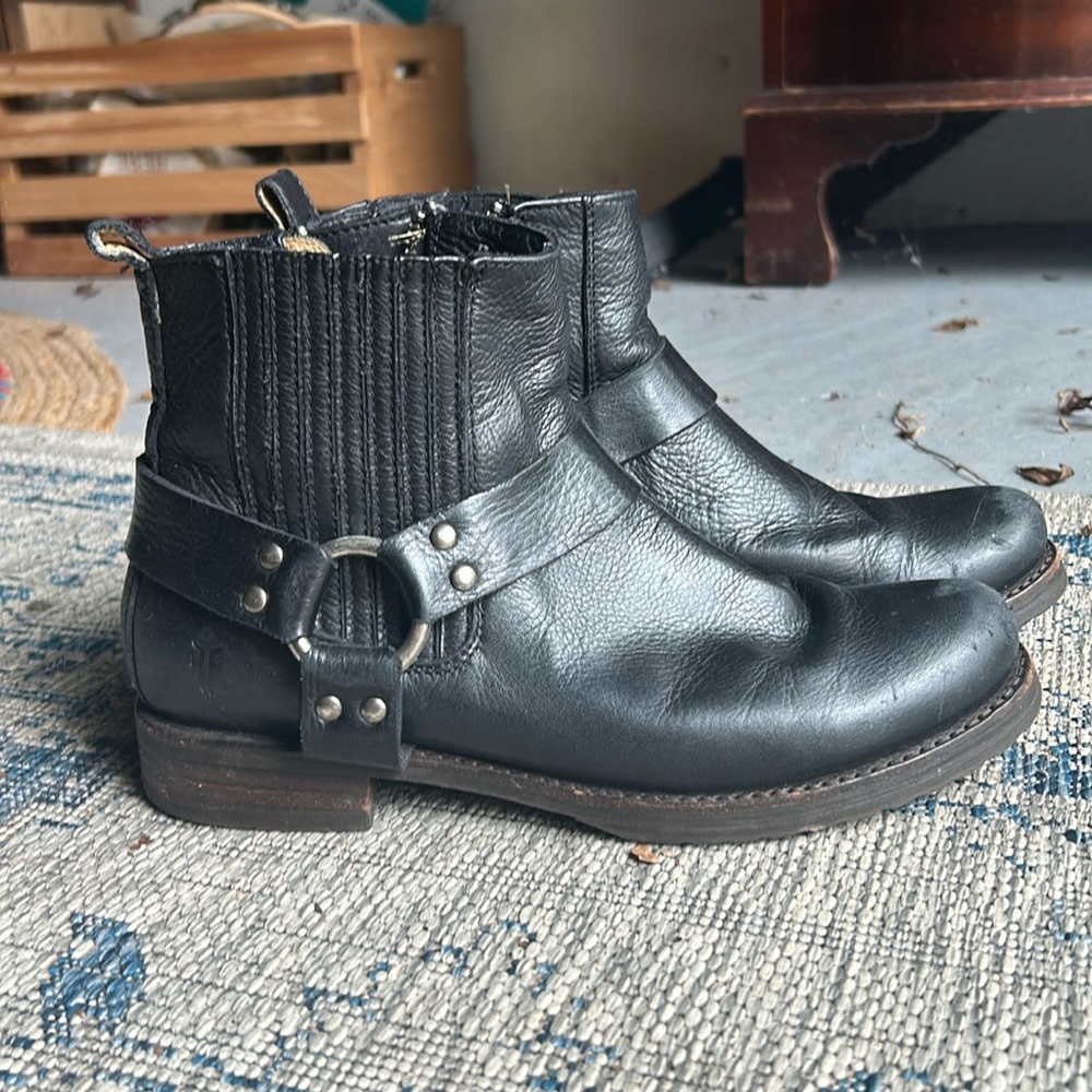 Frye Veronica Harness Boots Size 8
